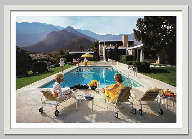 Retro Poolside Host Luxury Lif - Luxury Lifestyle Homes recension och pris