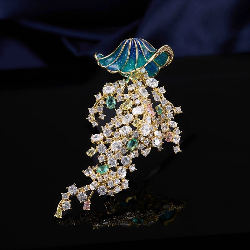 Marine life-encrusted zircon j - Luxury Lifestyle Jewelry recension och pris