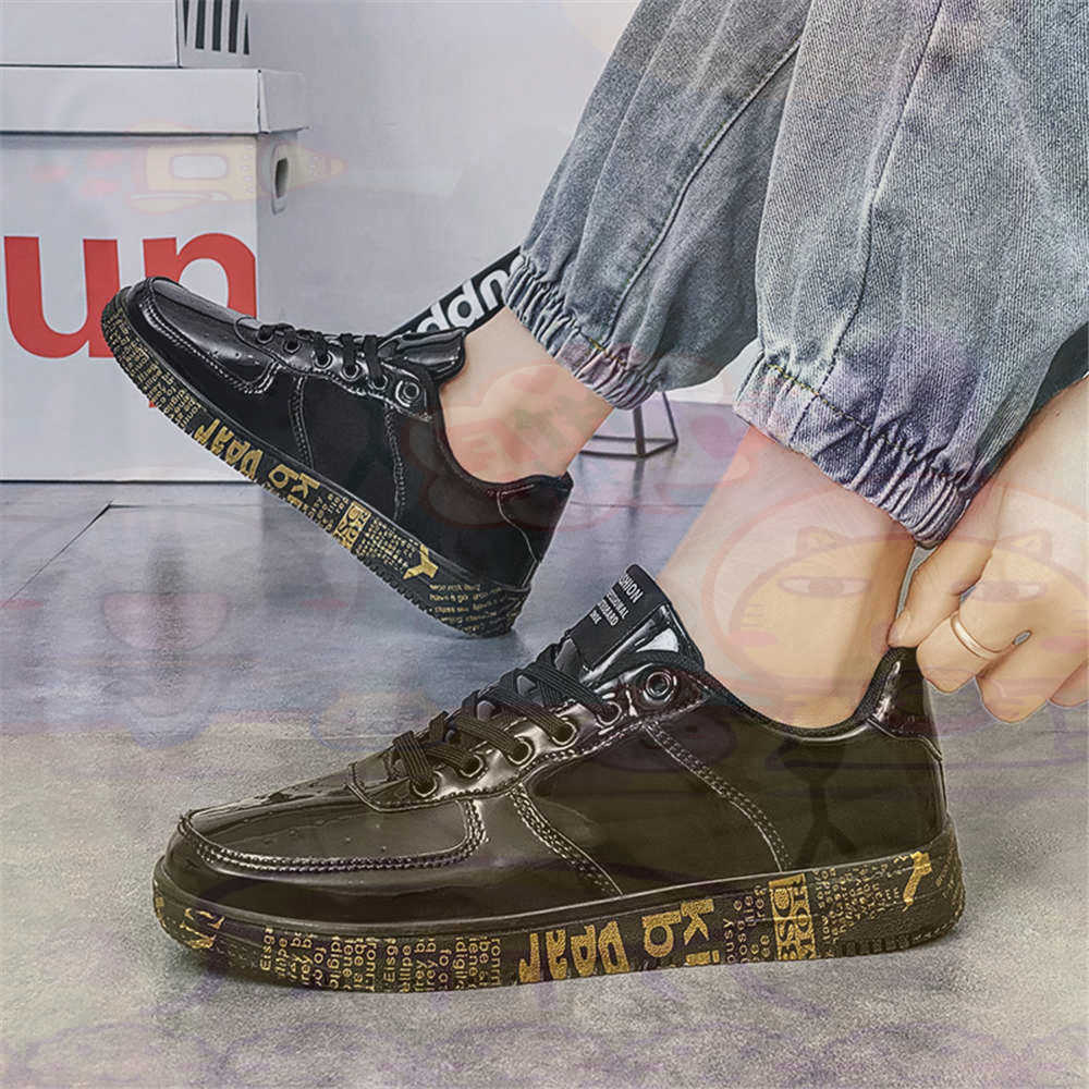 Round Foot Size 45 Sneakers Wh - Luxury Lifestyle Grooming recension och pris
