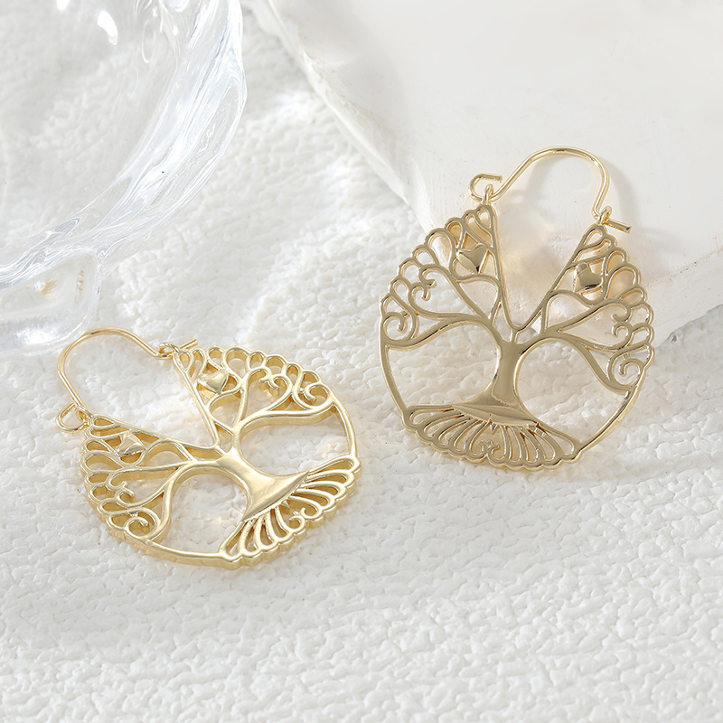 Luxury Retro Style Hollowed Ou - Luxury Lifestyle Jewelry recension och pris