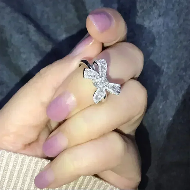 Huitan Big Bowknot Exquisite C - Luxury Lifestyle Jewelry recension och pris